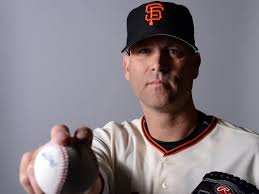 Giants' Tim Hudson blew up early and never recovered.